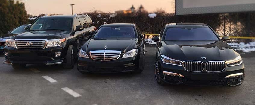 Ceremonial and luxury car rental for executives and special guests (3)